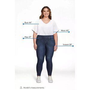 Signature by Levi Strauss Women's Shaping Pull-On Super Skinny Jeans - Size 14 W